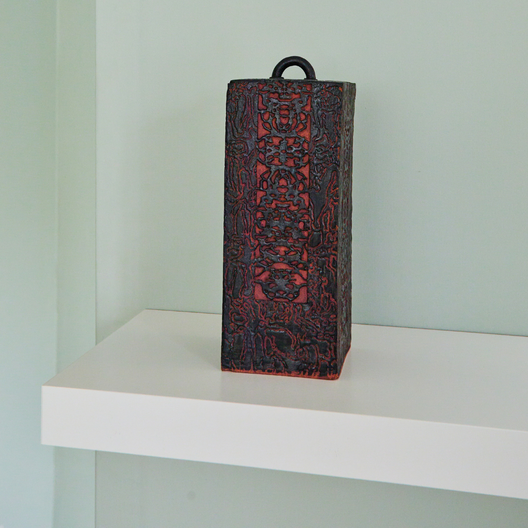 Aernoudts, Lisa - Carved Monolith