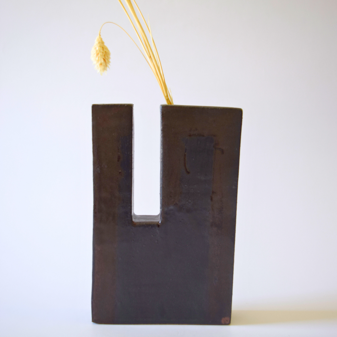 Griffin, Margaret - Geometric rectangular dual neck vase 01
