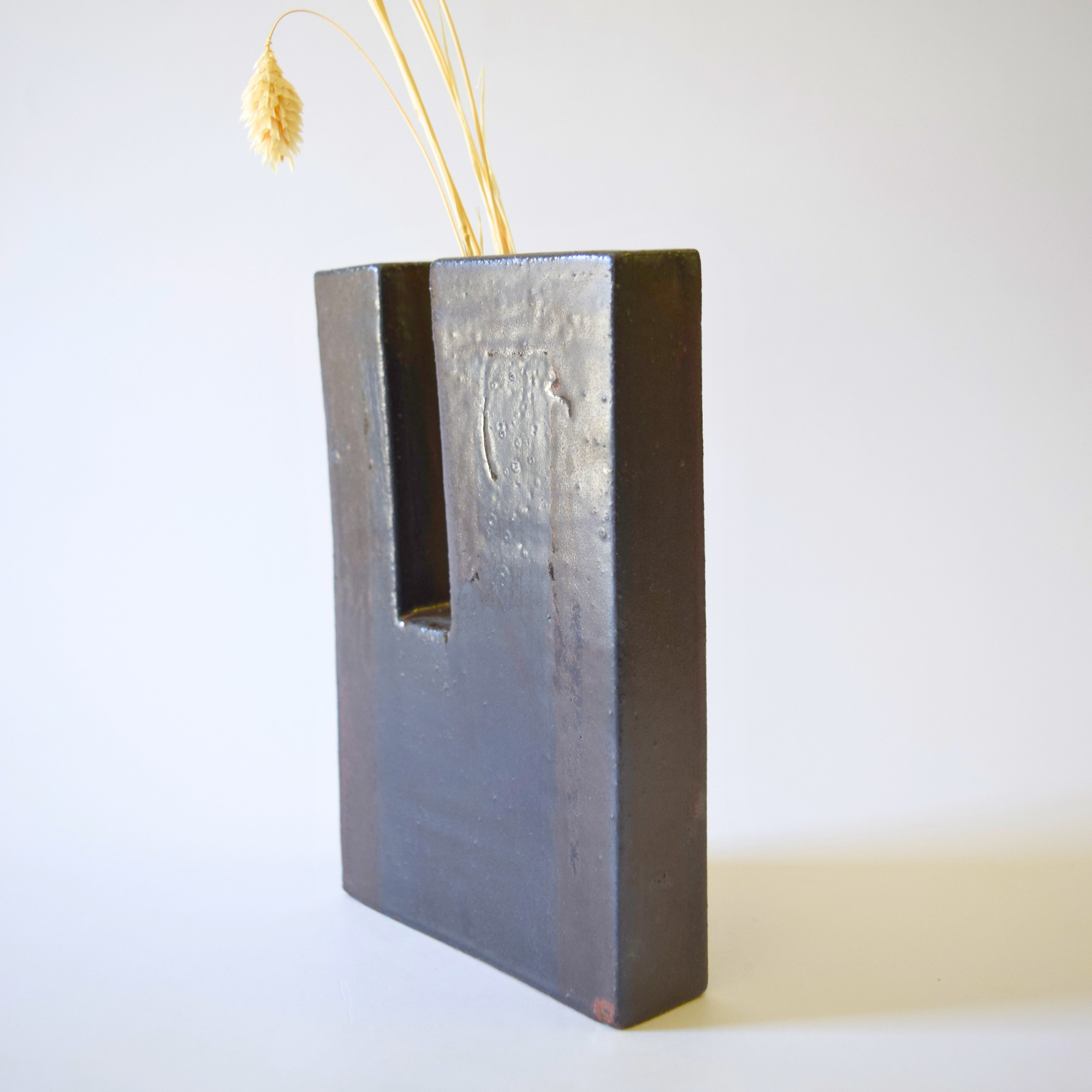 Griffin, Margaret - Geometric rectangular dual neck vase 01