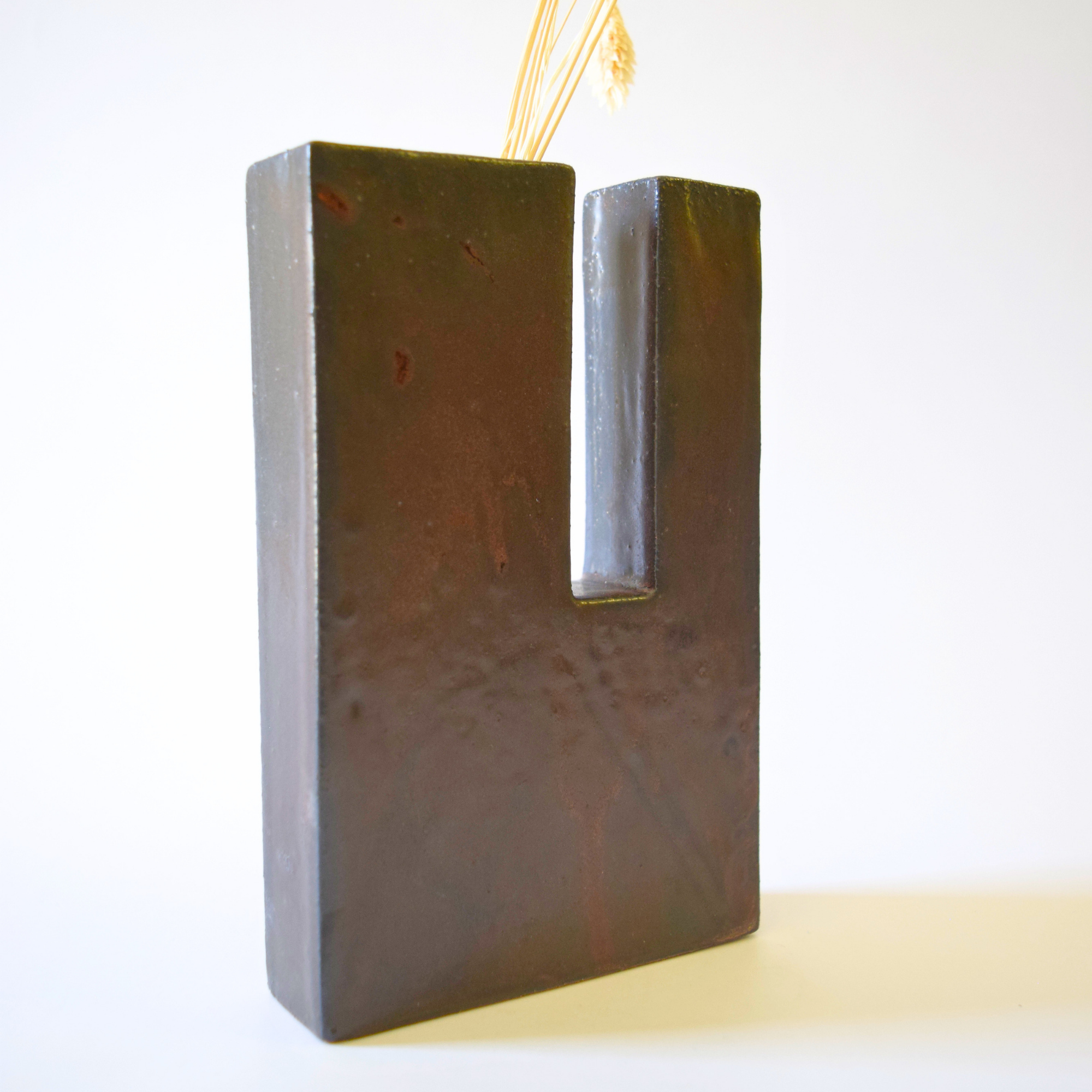 Griffin, Margaret - Geometric rectangular dual neck vase 01
