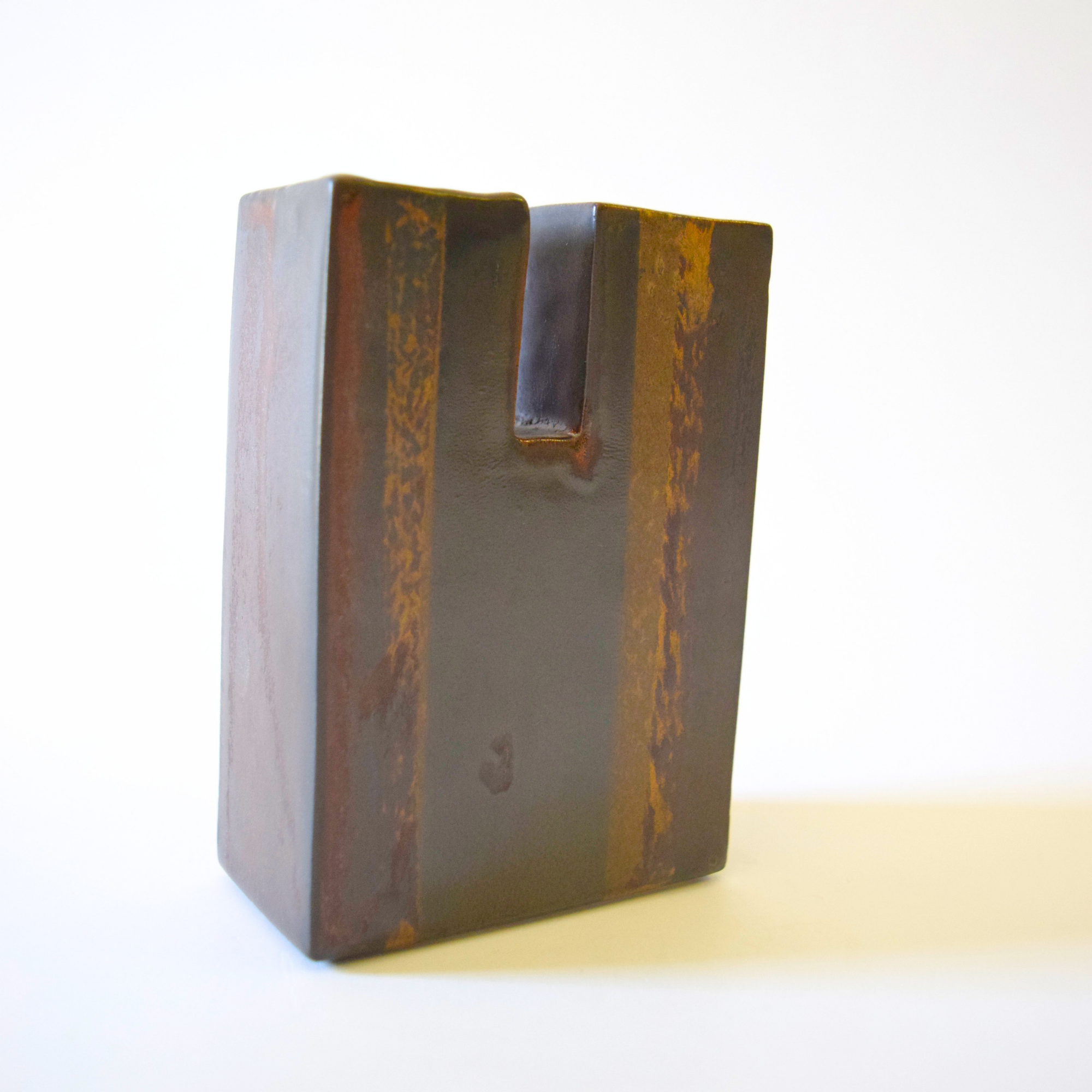 Griffin, Margaret - Geometric rectangular dual neck vase 03