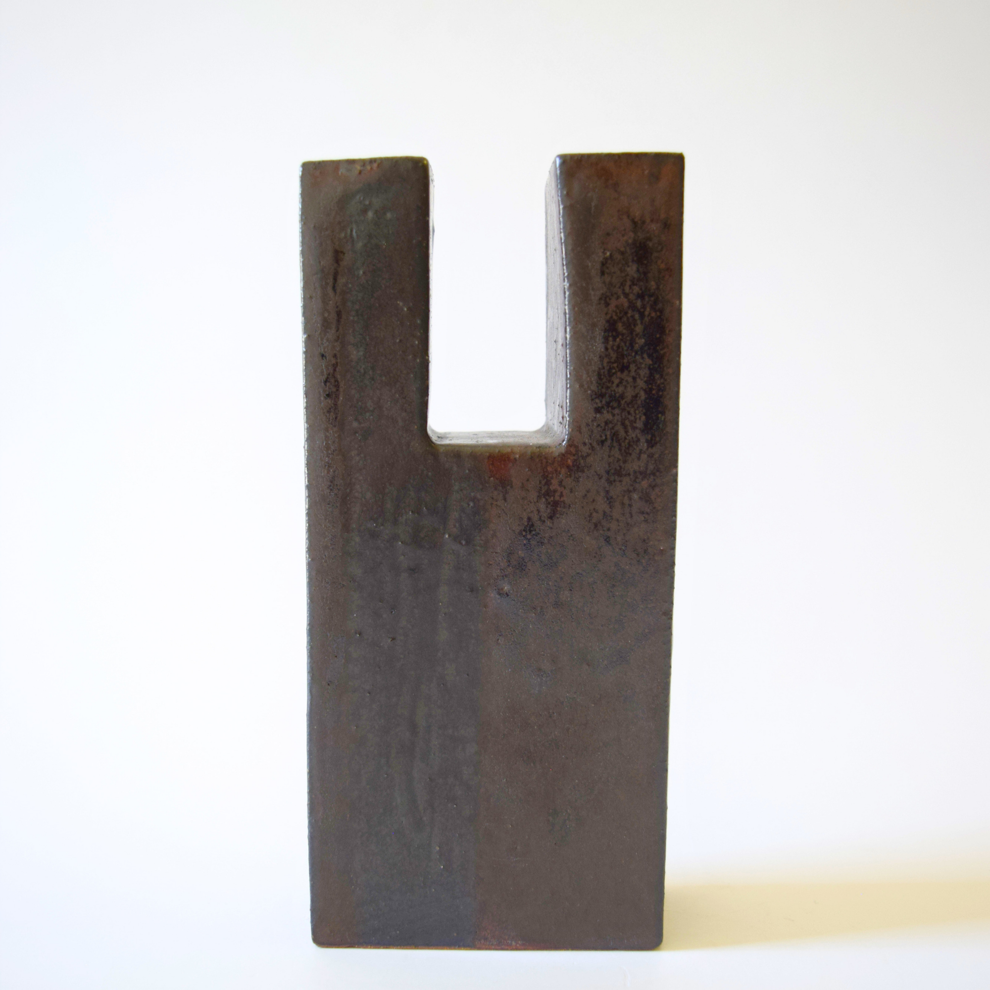Griffin, Margaret - Geometric rectangular dual neck vase 02