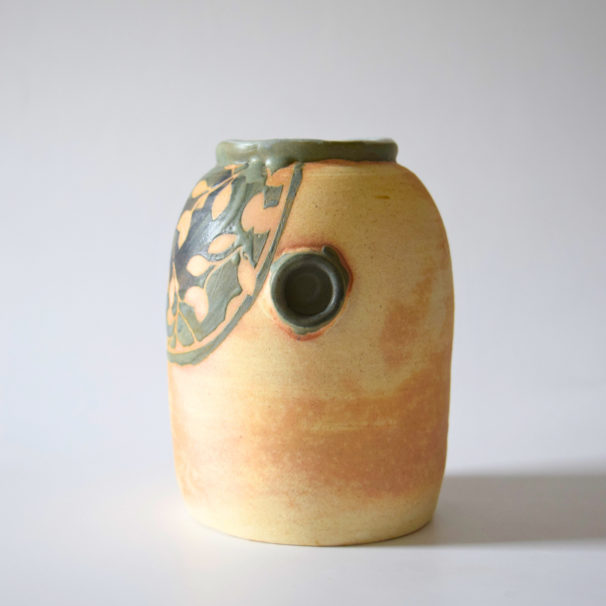 Bouthot, Geneviève - Bonbonne 02