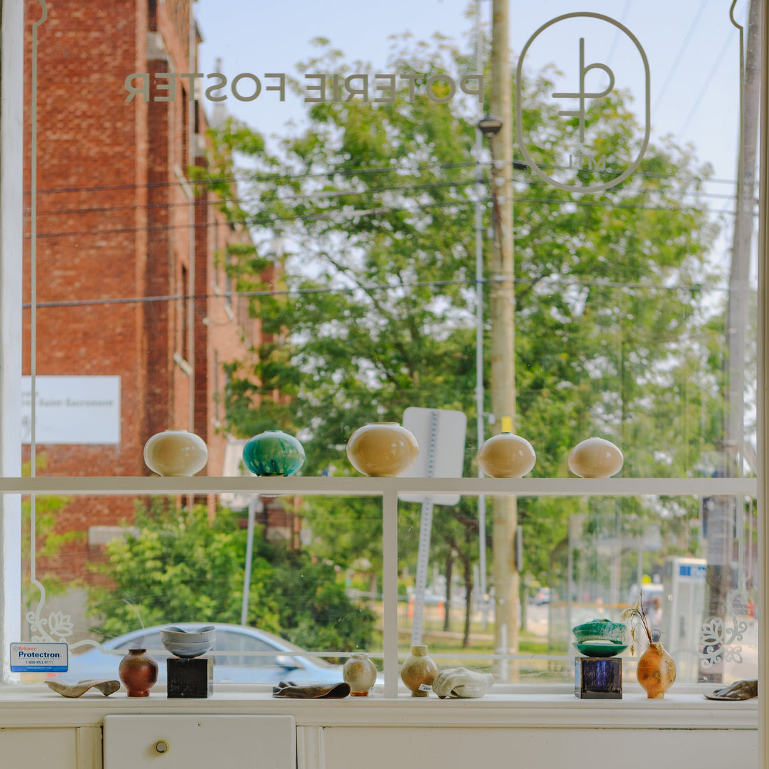 De Jordy, Pauline - Moon Jar PdJ 06