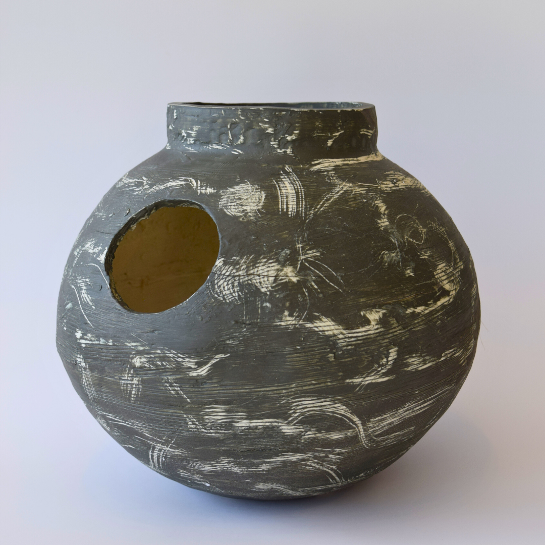 Heravi, Saba - Moon Jar 03