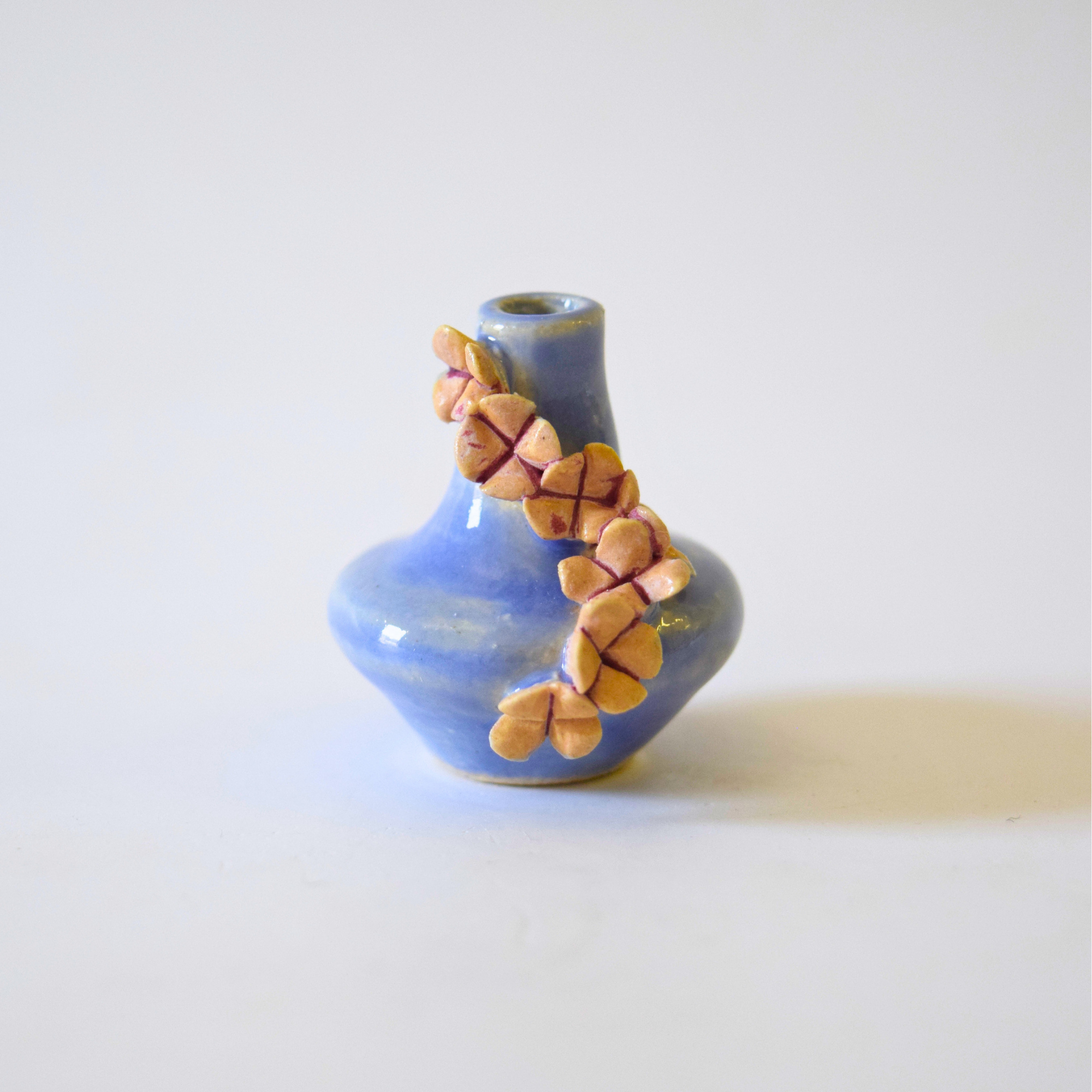 Corn, Wendy - Vase (mini) 11
