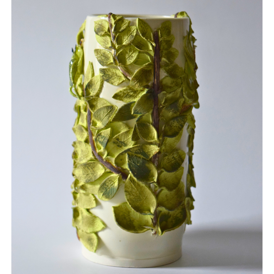 Corn, Wendy - Vase leaves with grasshoppers