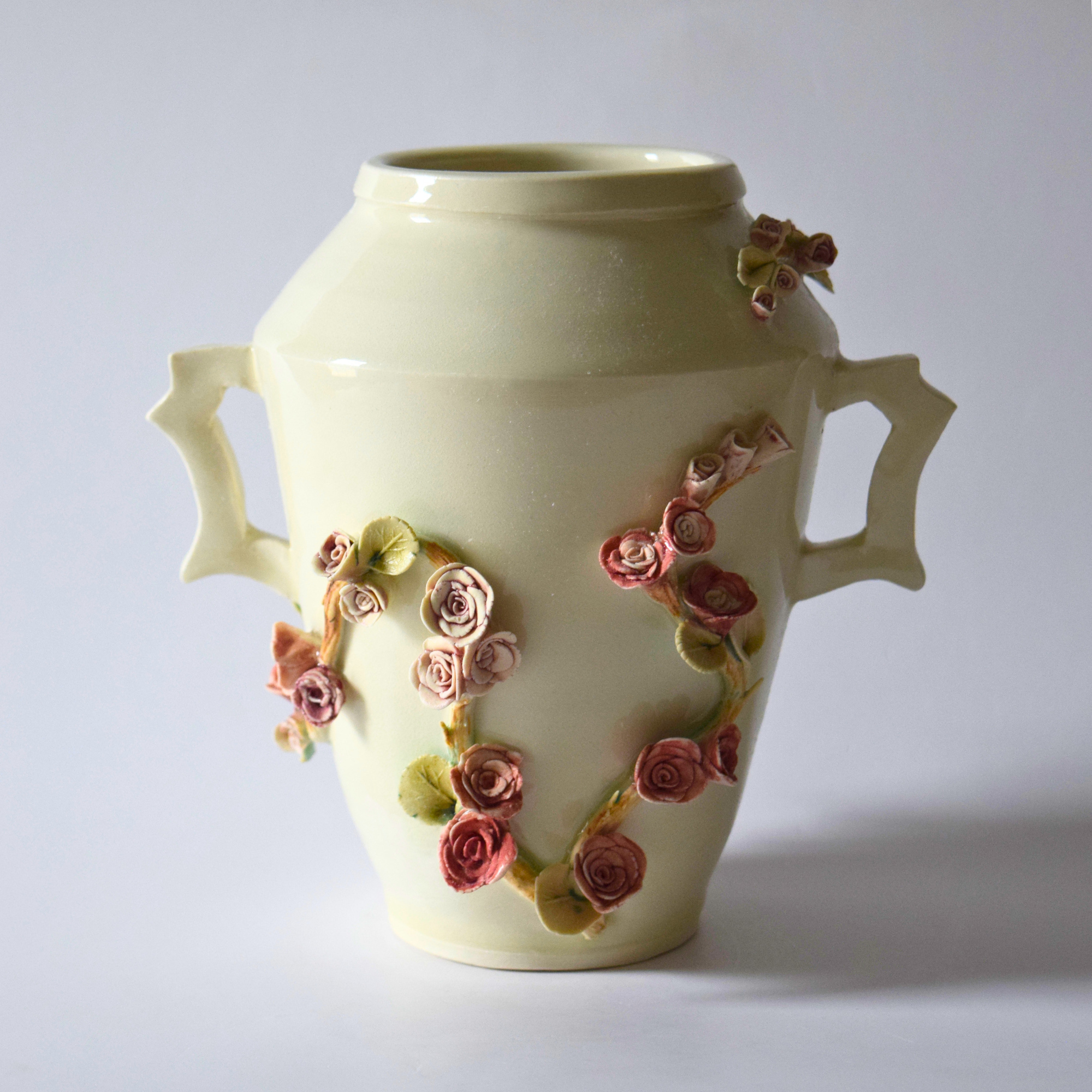 Corn, Wendy - Vase with roses and handles