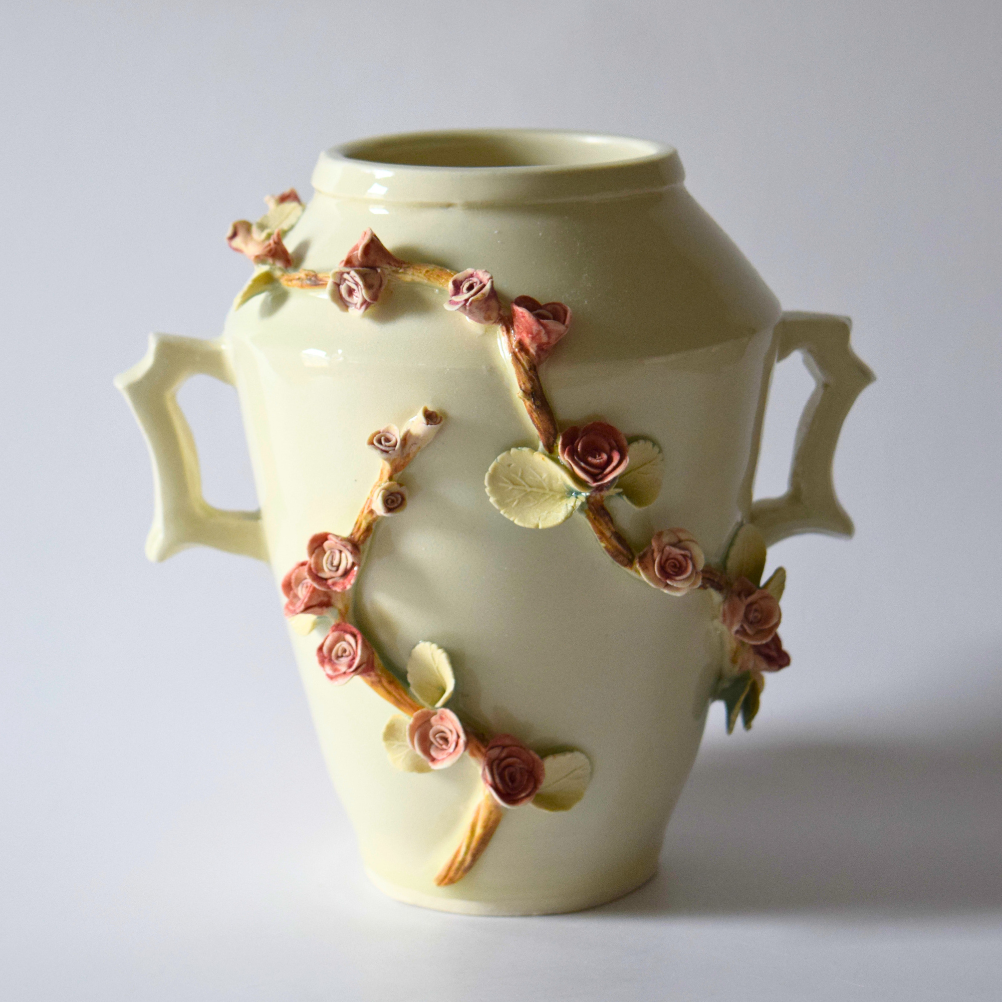 Corn, Wendy - Vase with roses and handles