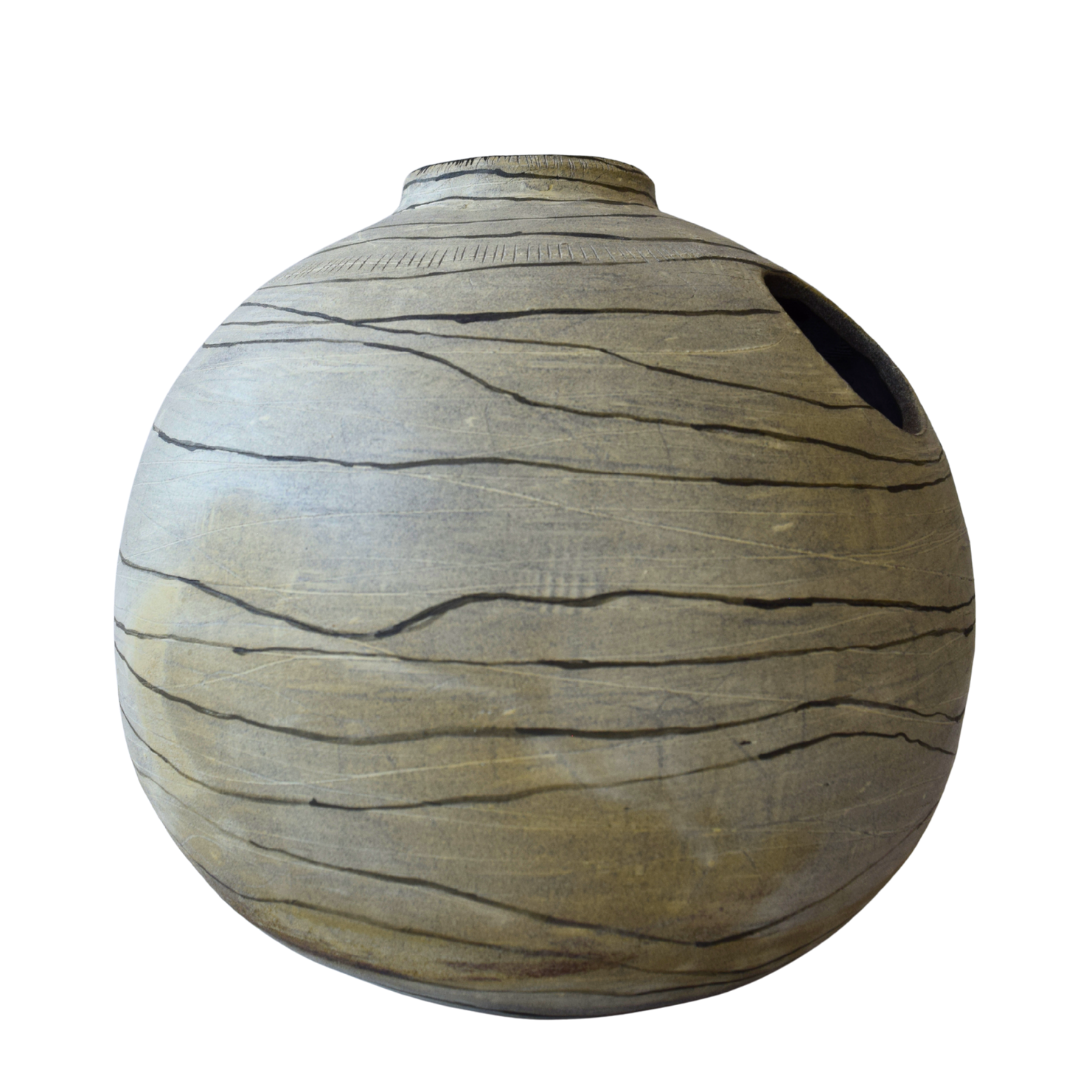 Heravi, Saba - Moon Jar 01