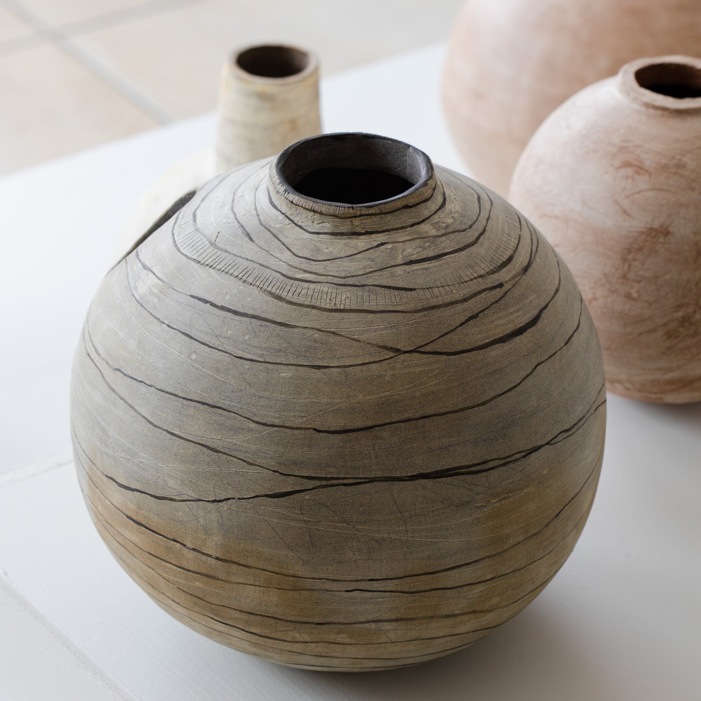 Heravi, Saba - Moon Jar 01