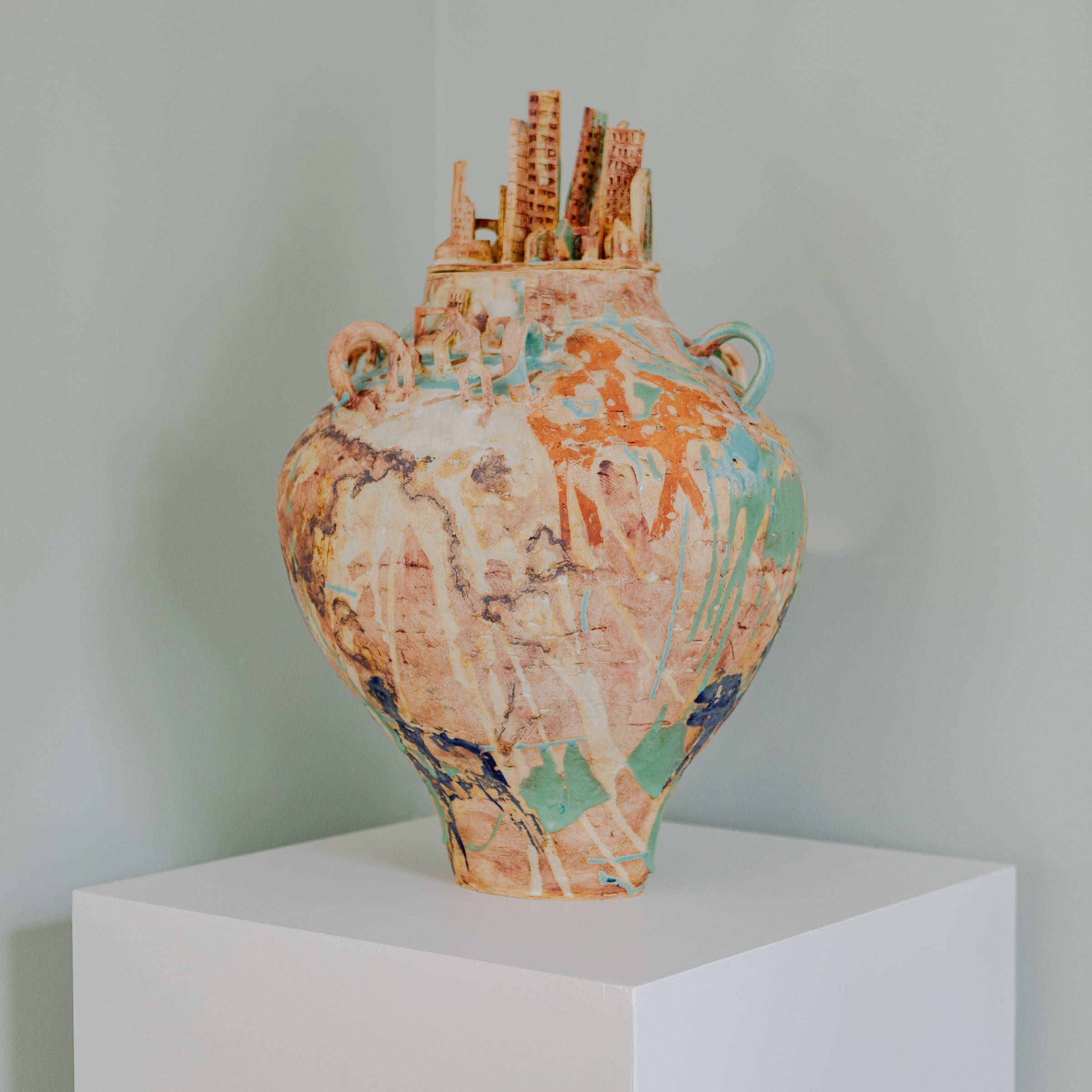 Scope, Gaby - Vase "Layers of a landscape"