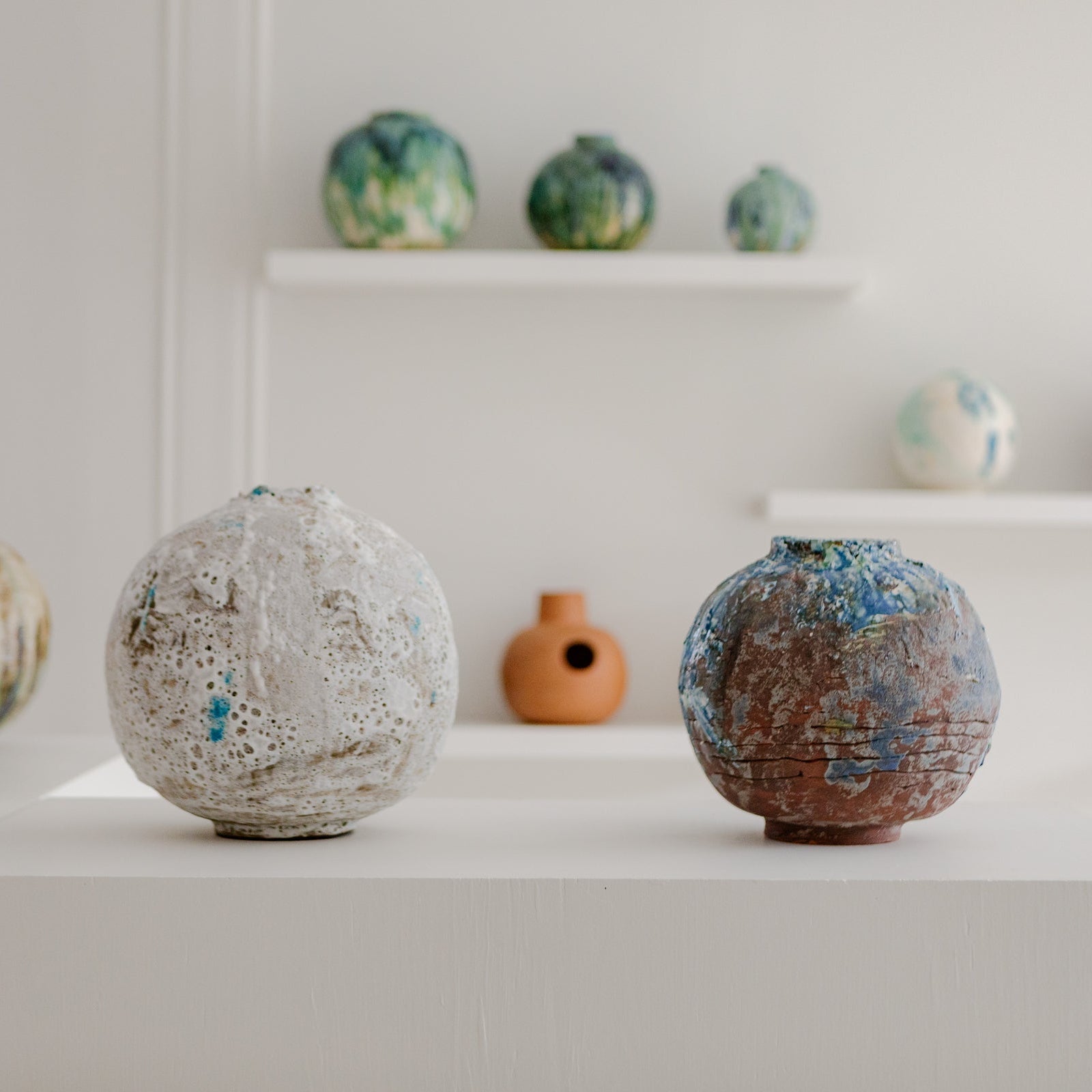 De Jordy, Pauline - Moon Jar PdJ 02