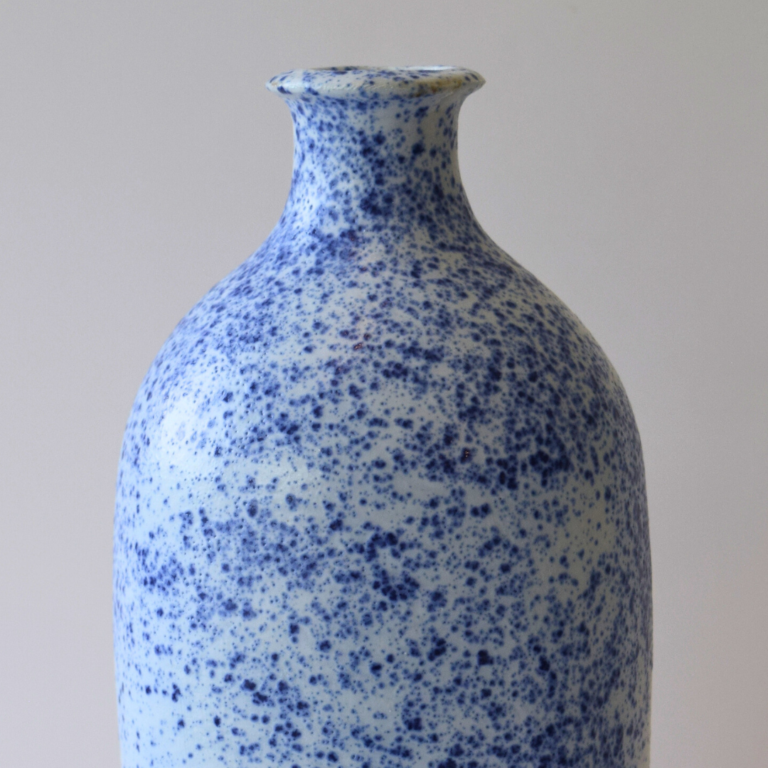 Davidson, John - Vase 142