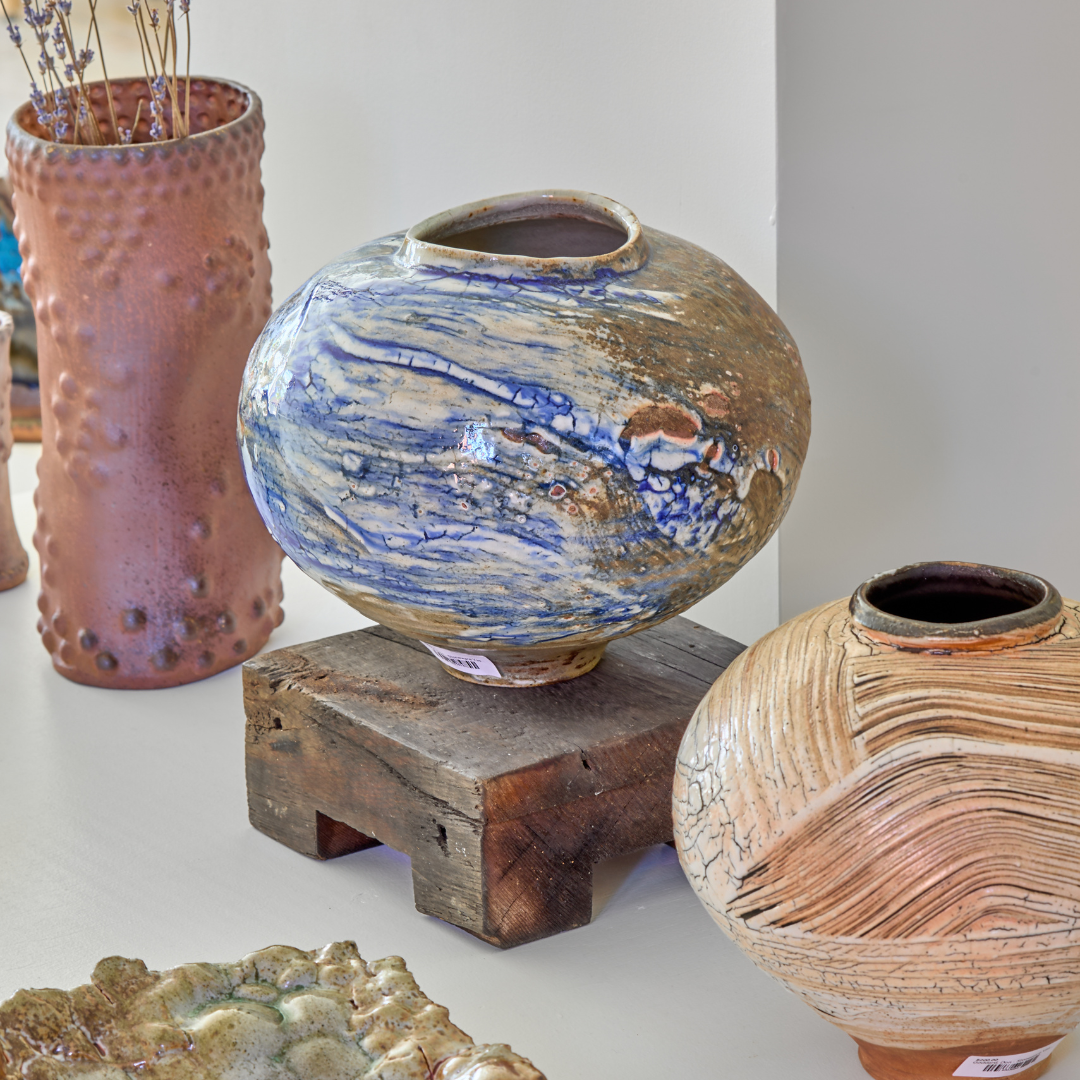 Goddard, Don - Stoneware Vase/Vase en gres 05