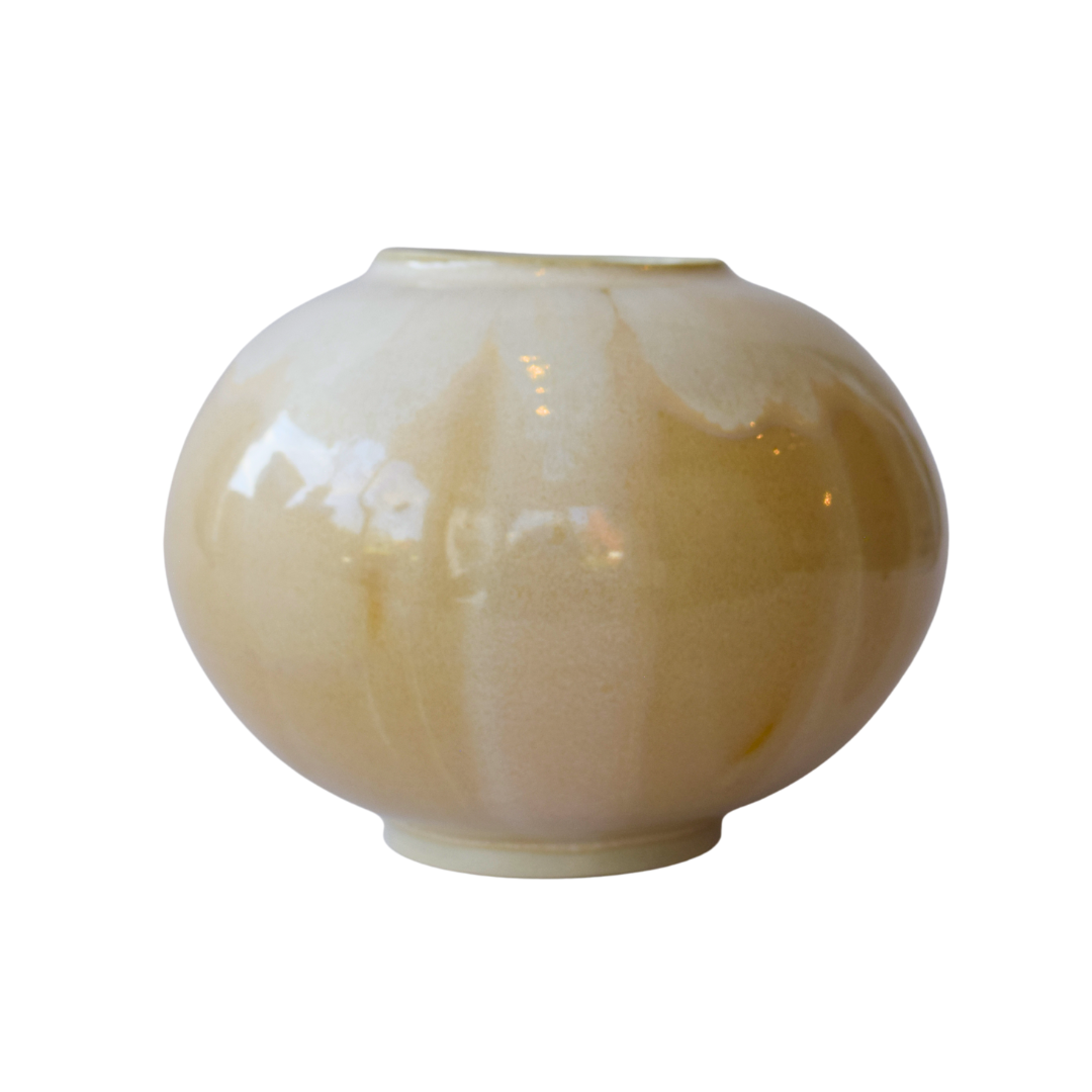 De Jordy, Pauline - Moon Jar PdJ 06